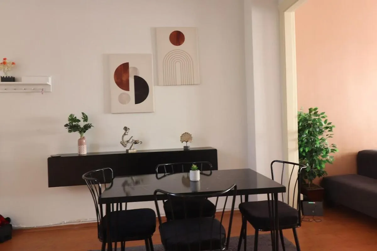 Apartment Spacious & Historic 2Br In Central Taksim Istanbul Türkei