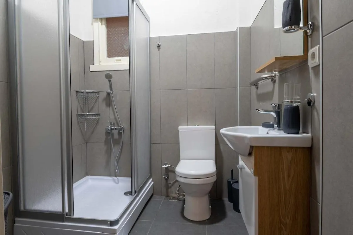 Spacious & Historic 2Br In Central Taksim Istanbul 0*,  Tyrkiet