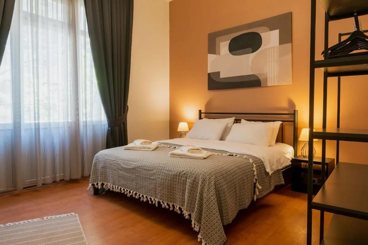 Lejlighed Spacious & Historic 2Br In Central Taksim Istanbul